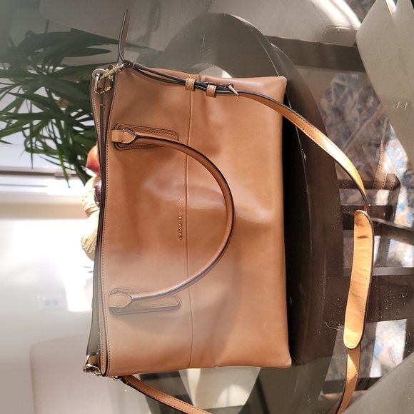 Coach Bag - Picture 1 of 5